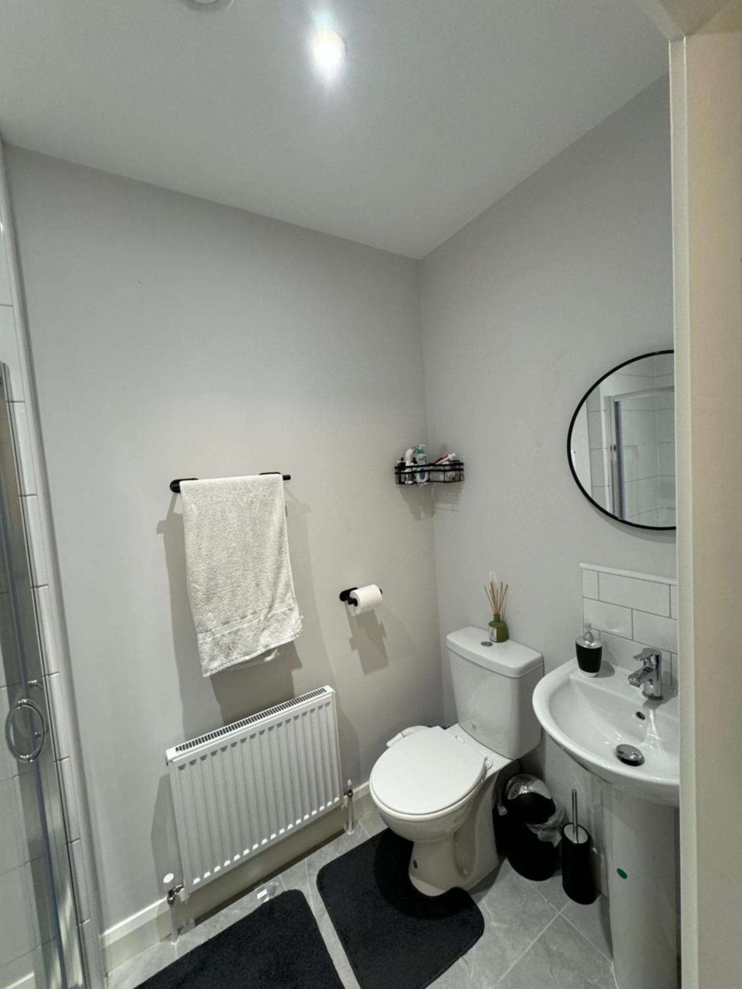 Modern Double & Single Room With Cozy Vibes 阿赛 外观 照片